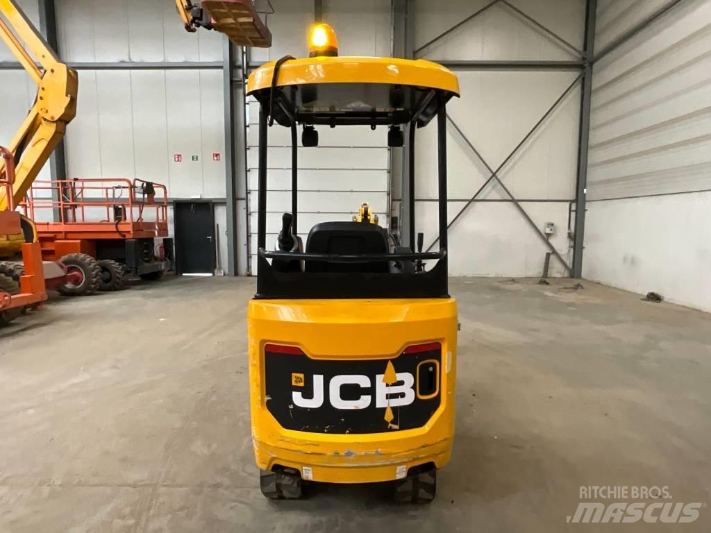 JCB 15 C-1 小型挖掘机