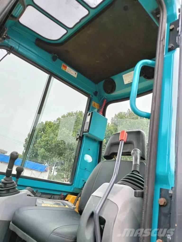 Kubota 155 履带挖掘机