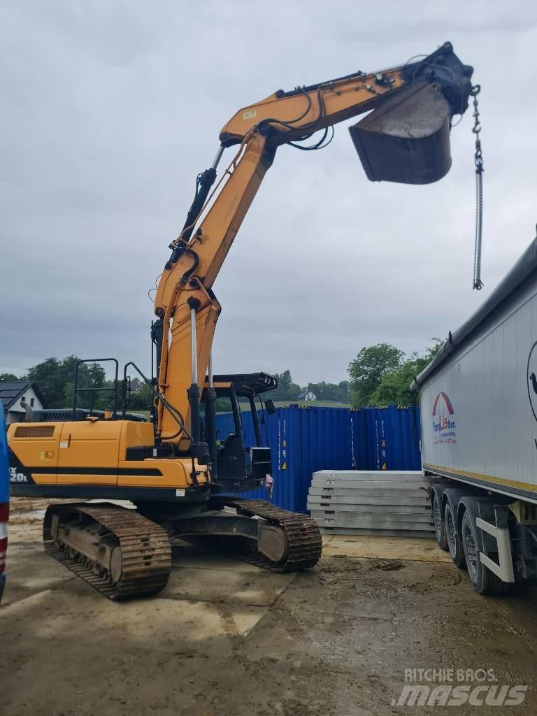 Hyundai HX 220 210 履带挖掘机