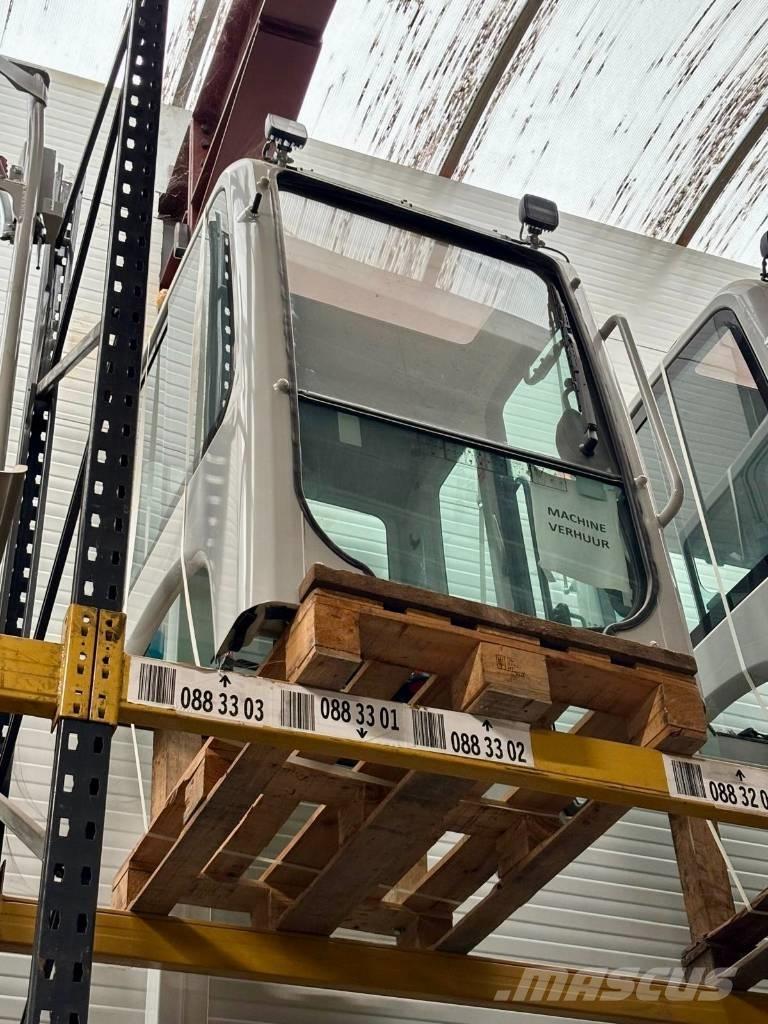 Takeuchi TB 225 小型挖掘机