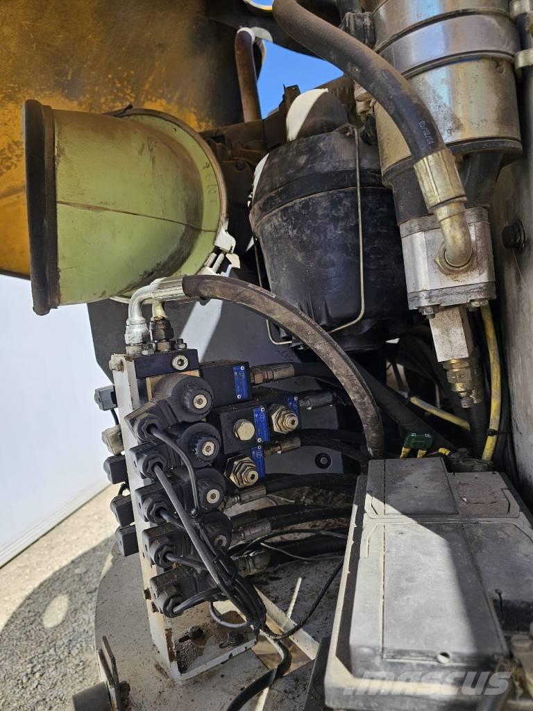 Haulotte HA 16 PX 曲臂高空工作平台