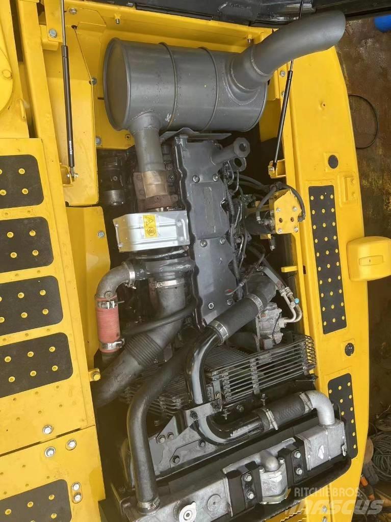 Komatsu PC 200-7L 履带挖掘机