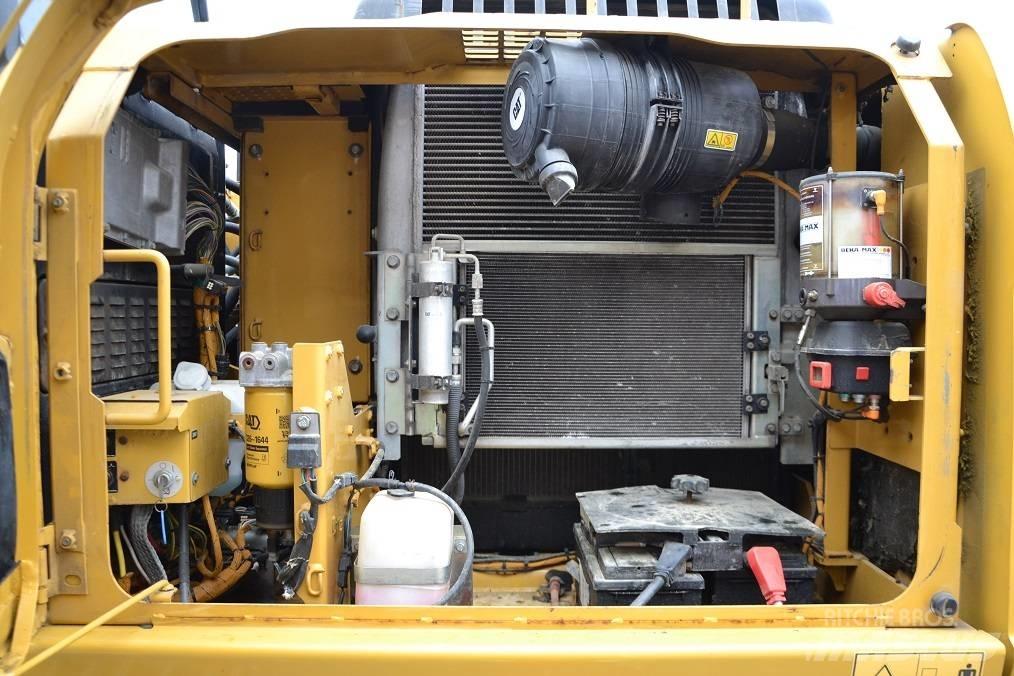 CAT 319 D L 履带挖掘机