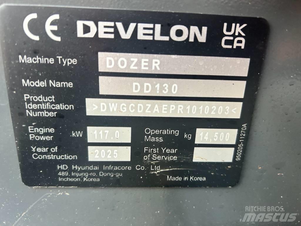 Develon DD 130 履带式推土机