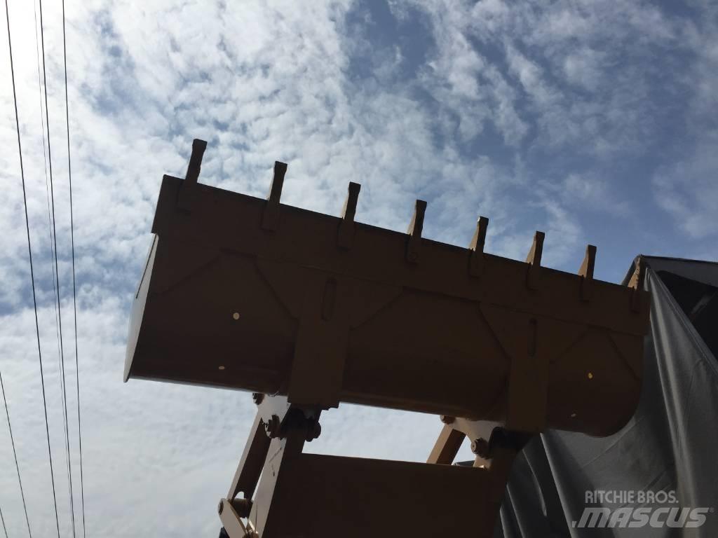 CAT 416 E 反铲装载机