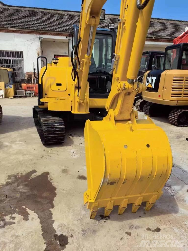 Komatsu PC 56 小型挖掘机