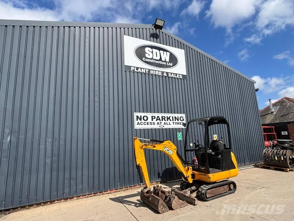 JCB 8014 CTS 小型挖掘机