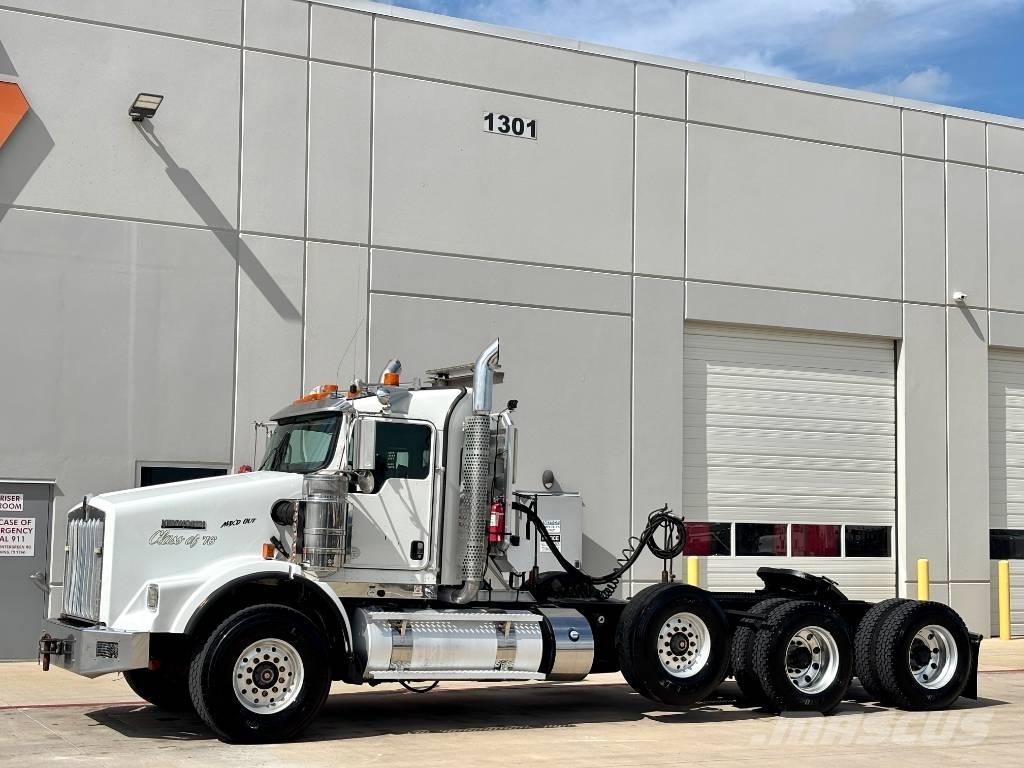 Kenworth T 800 牵引车