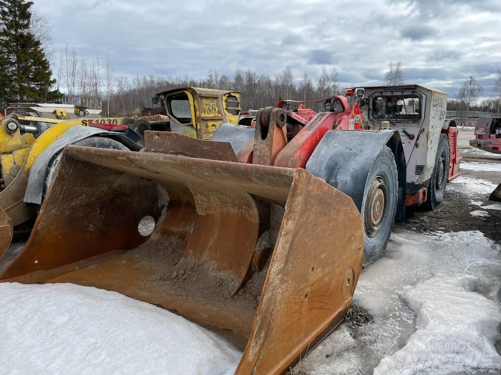 Sandvik LH 410 地下装载机