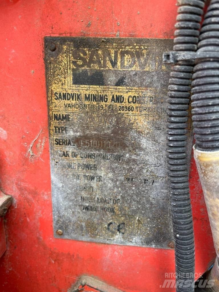 Sandvik LH 410 地下装载机