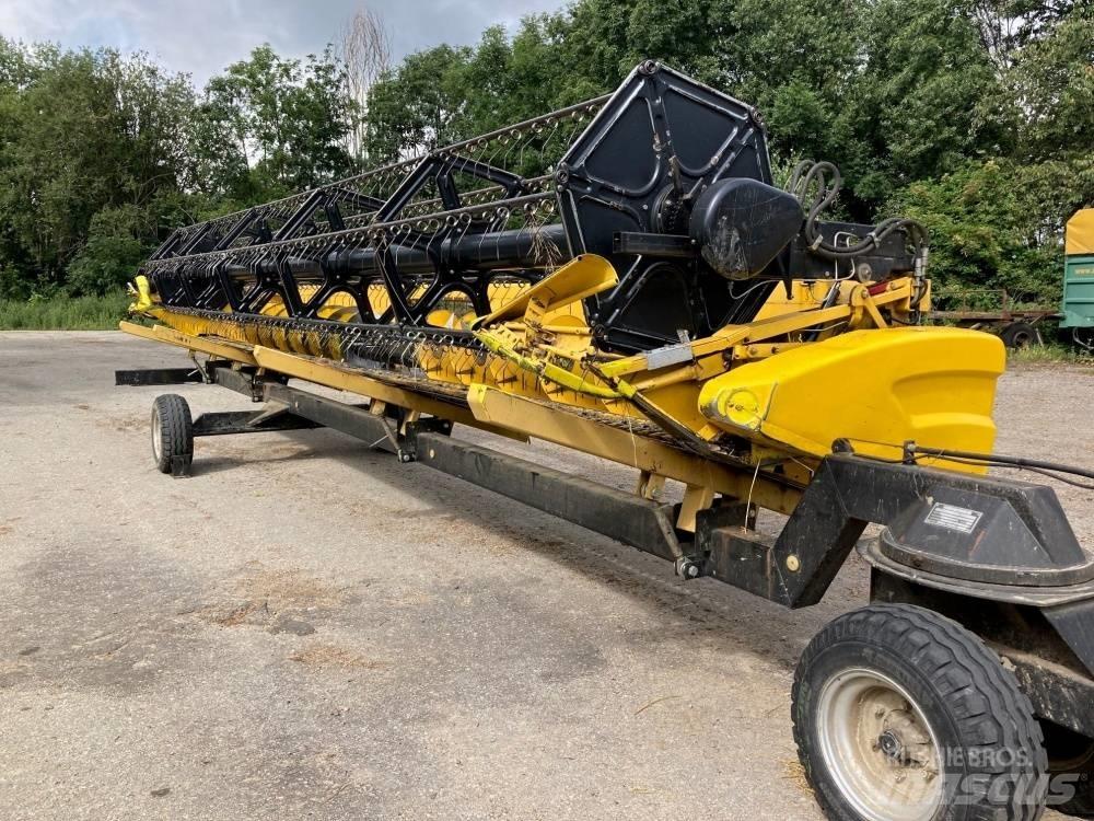 New Holland CR 9080 联合收割机