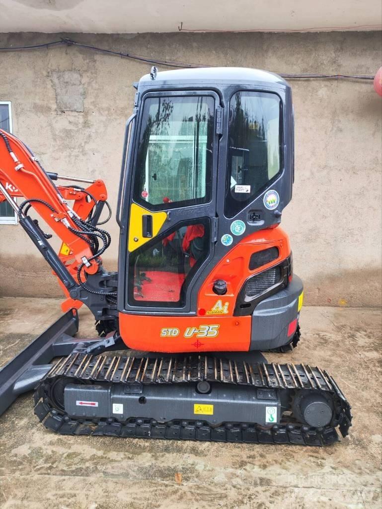 Kubota U 35 小型挖掘机