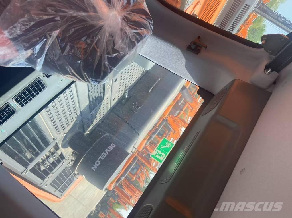 Develon DX 450 履带挖掘机
