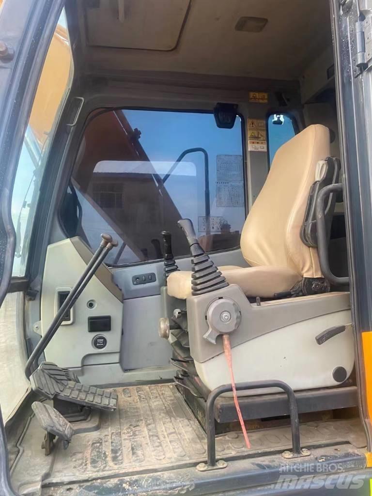 Hyundai R110VS 履带挖掘机