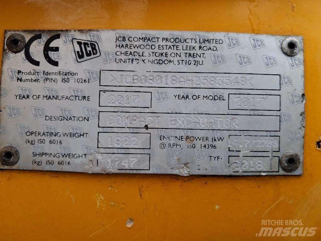 JCB 8018 CTS 小型挖掘机