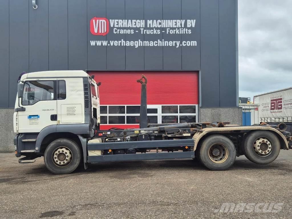 MAN 26 430 工程吊钩车