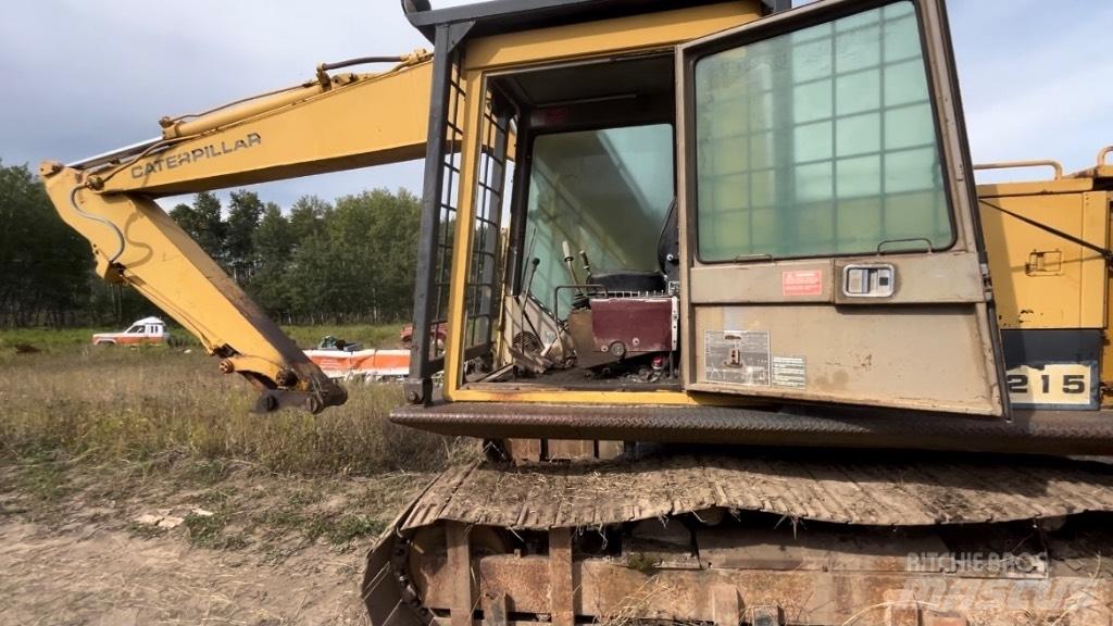 CAT 215 履带挖掘机