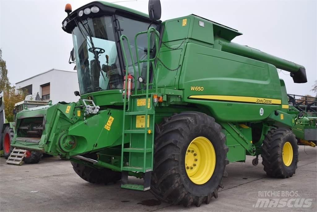 John Deere W 650 联合收割机