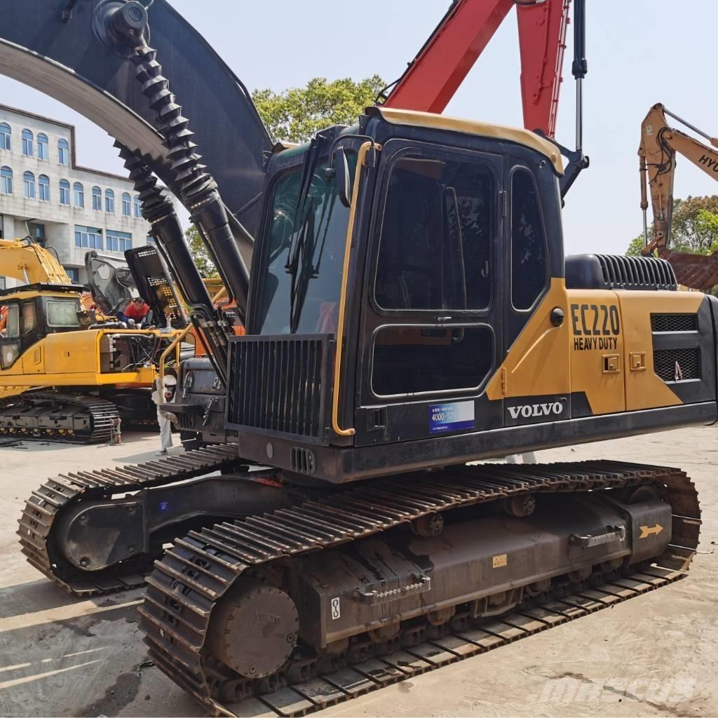 Volvo EC 220 履带挖掘机