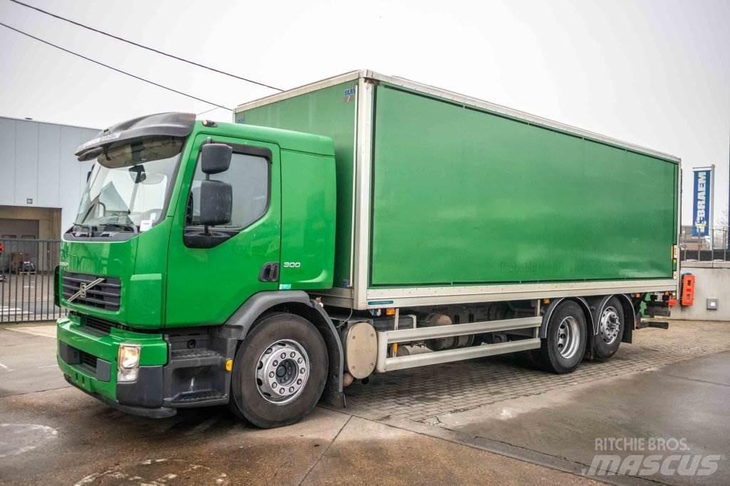 Volvo FE 300-6x2 厢式货车