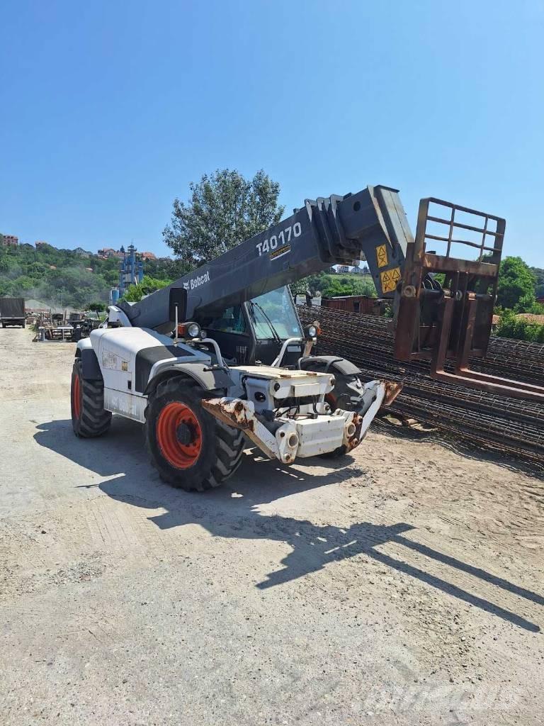 Bobcat T40170 伸缩臂叉装车|叉装车