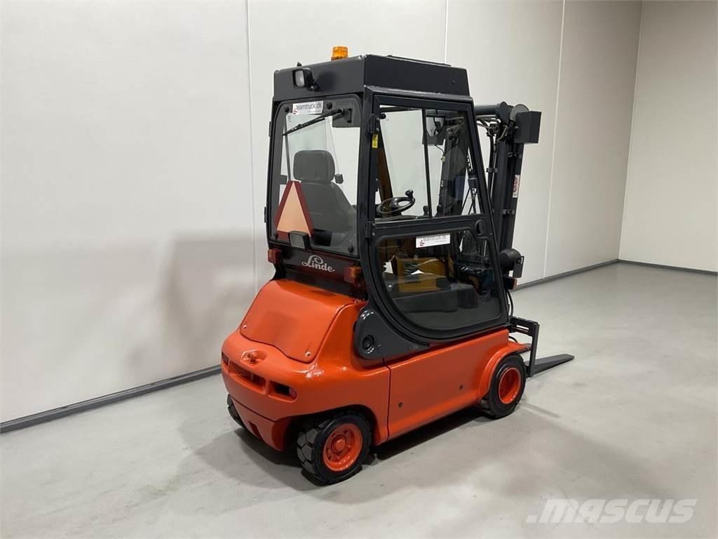 Linde E20P-02 电动叉车