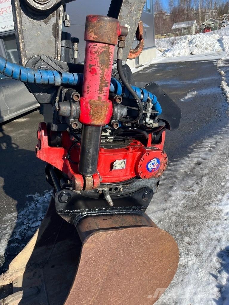 Volvo ECR 88 D 中型挖掘机