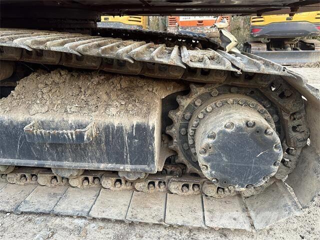 Hitachi EX200 履带挖掘机