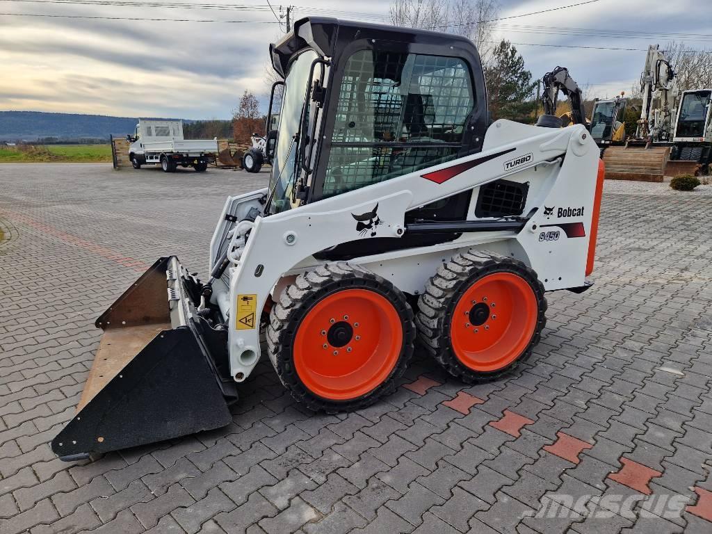 Bobcat S 450 滑移装载机