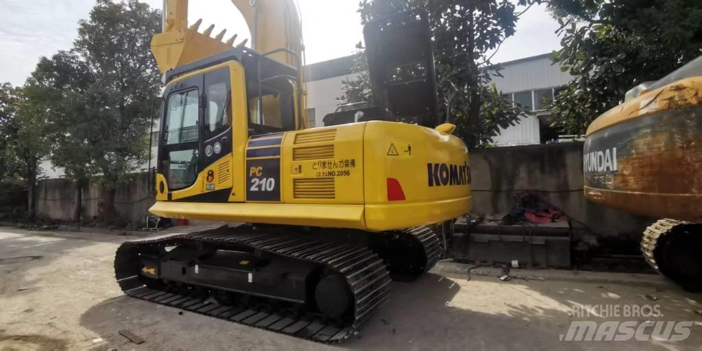 Komatsu PC 210 履带挖掘机