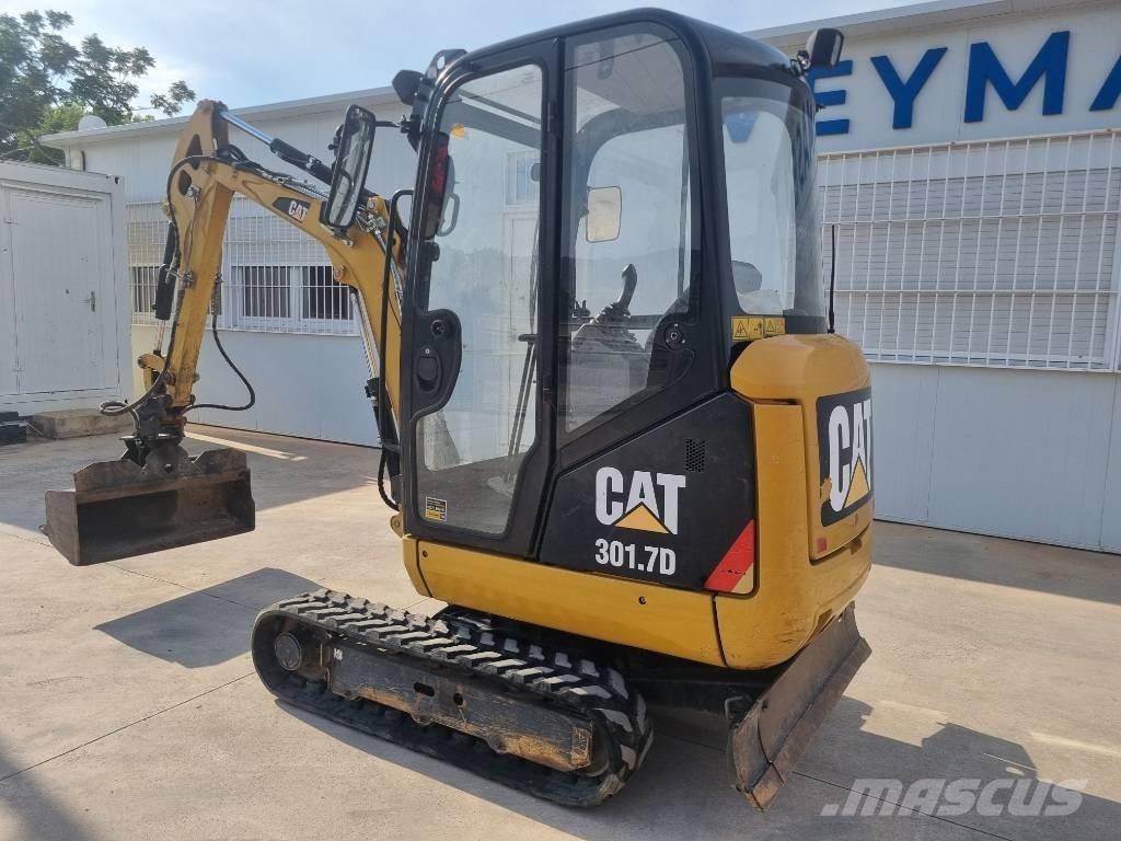 CAT 301.7 D 小型挖掘机