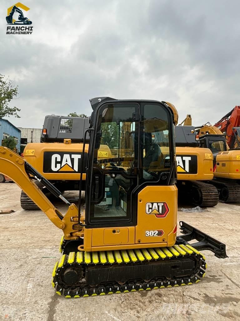 CAT 302 小型挖掘机