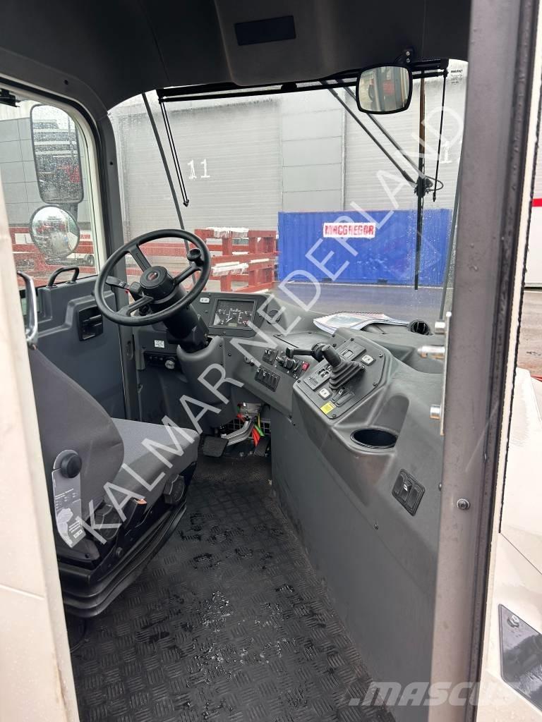 Kalmar T2i 码头牵引车