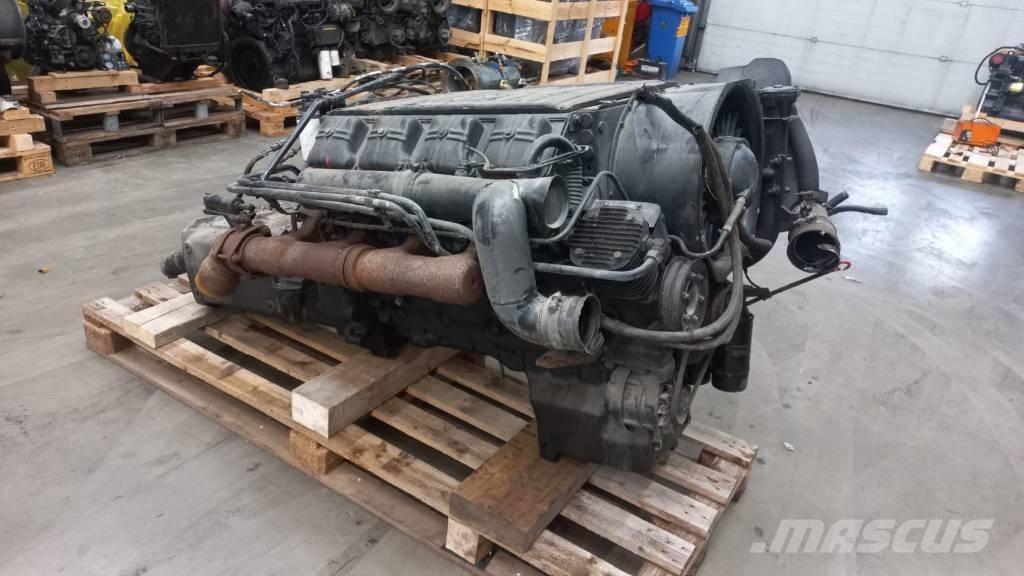 Deutz F8L413F 发动机