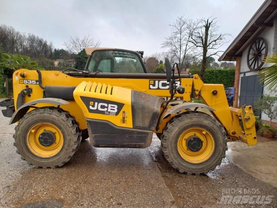 JCB 535-95 伸缩臂叉装车|叉装车