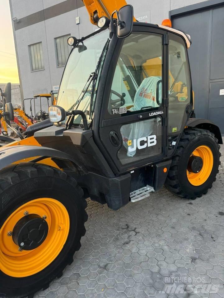 JCB 535-95 伸缩臂叉装车|叉装车