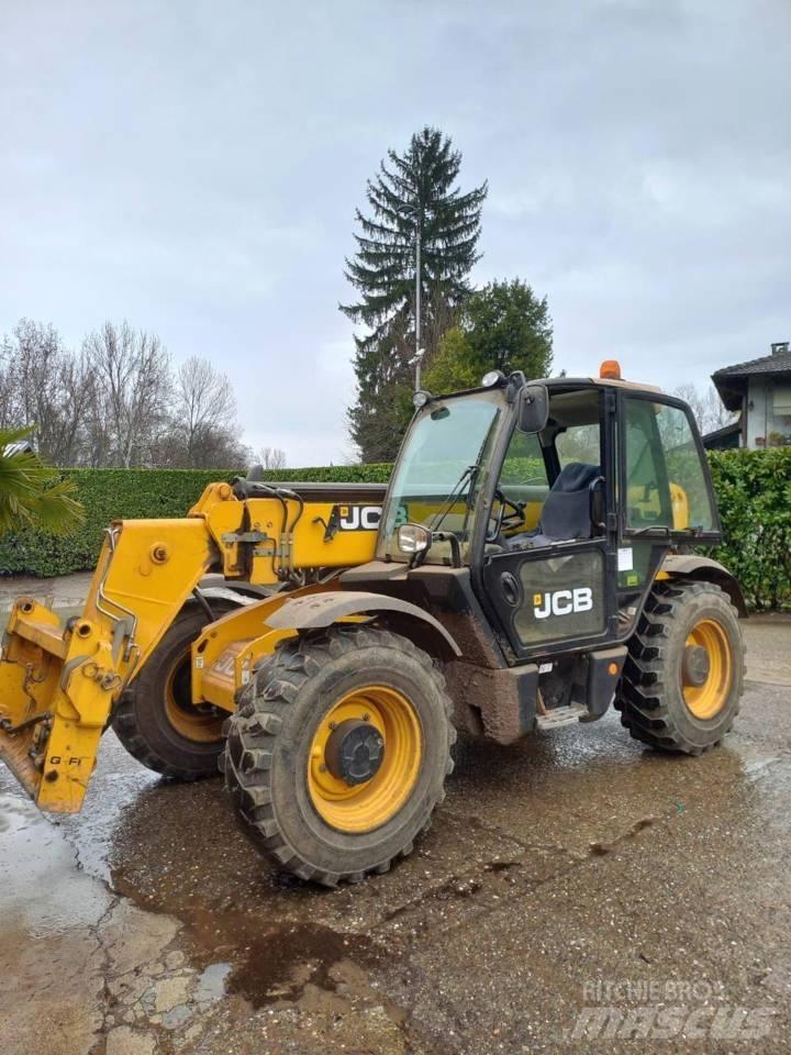 JCB 535-95 伸缩臂叉装车|叉装车