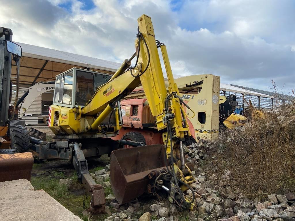 Menzi Muck 6000 T 特种挖掘机