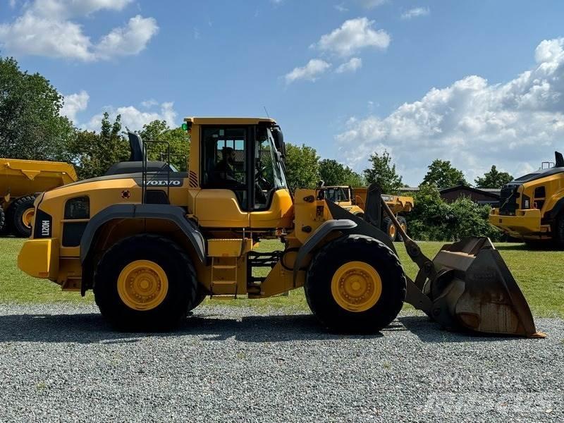 Volvo L 120 H 轮式装载机