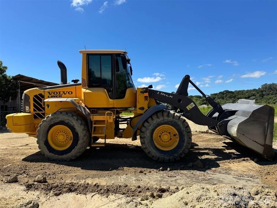 Volvo L 90 F 轮式装载机