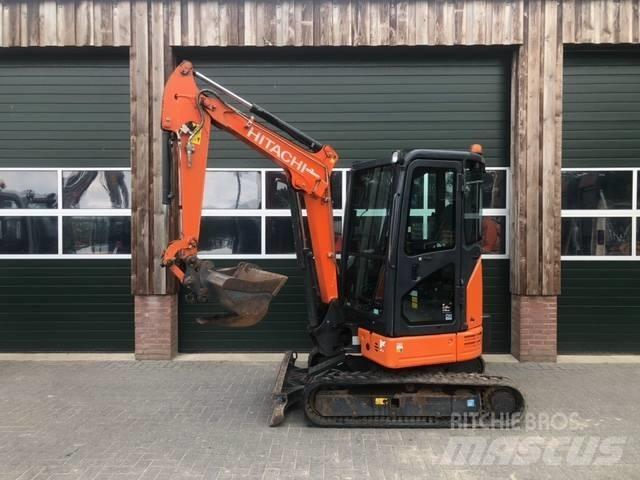 Hitachi ZX 26 U-5 小型挖掘机