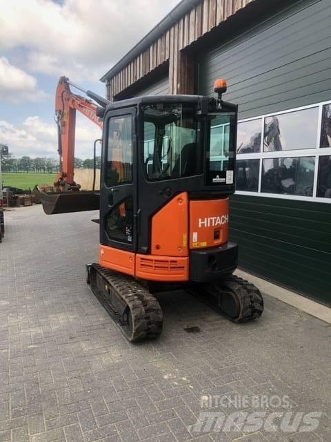 Hitachi ZX 26 U-5 小型挖掘机