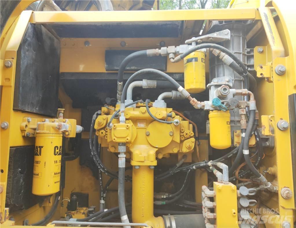 CAT 329 D 履带挖掘机