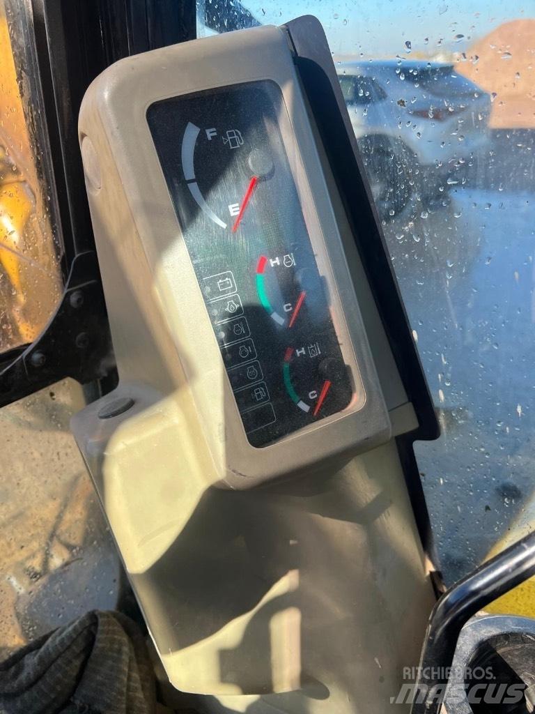 CAT 307 C 中型挖掘机
