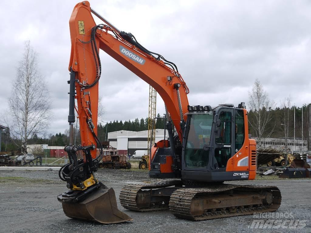 Doosan DX 140 LCR-5 履带挖掘机