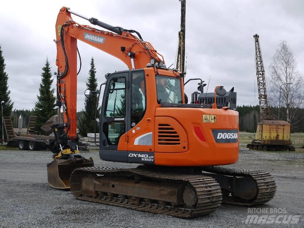 Doosan DX 140 LCR-5 履带挖掘机