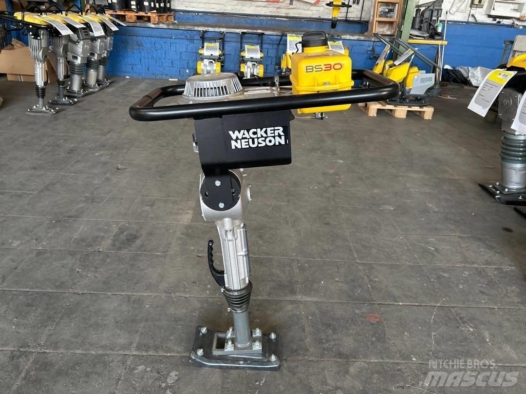 Wacker Neuson BS30 匝道机
