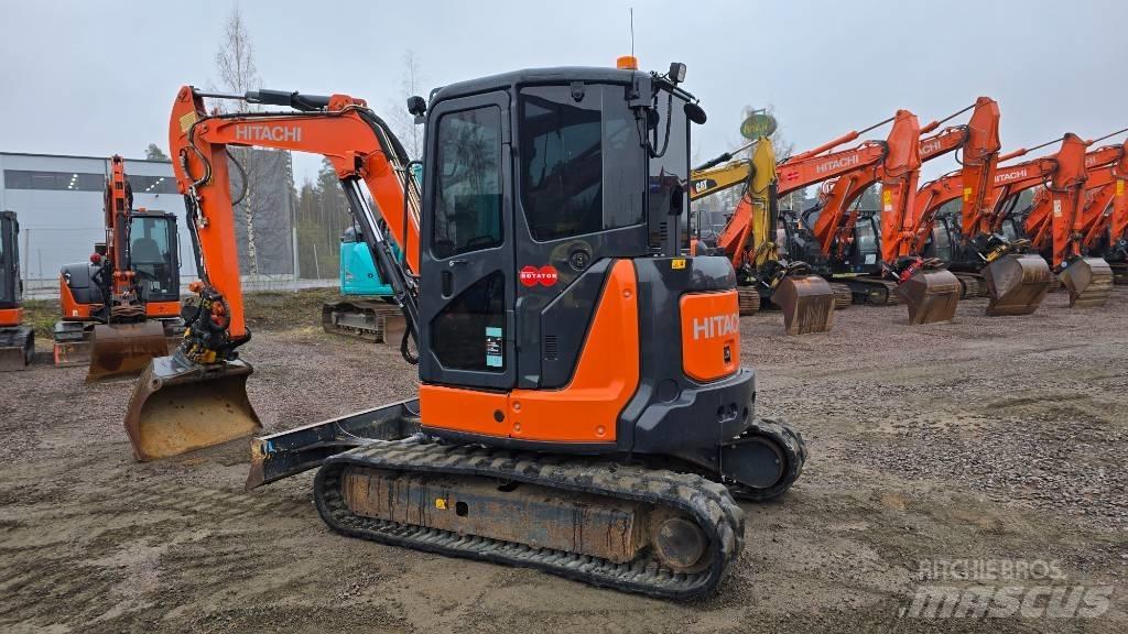 Hitachi ZX55-5A CLR 小型挖掘机