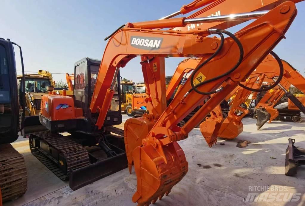 Doosan DH55 履带挖掘机