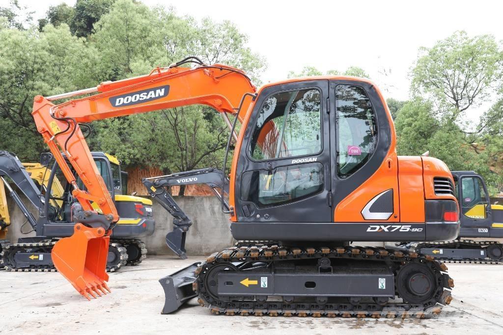 Doosan DX 75-9 C 小型挖掘机